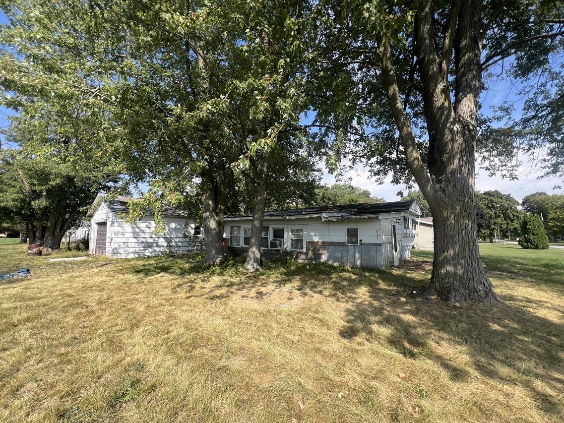 315 W Main St., Sheldon, IL 60966