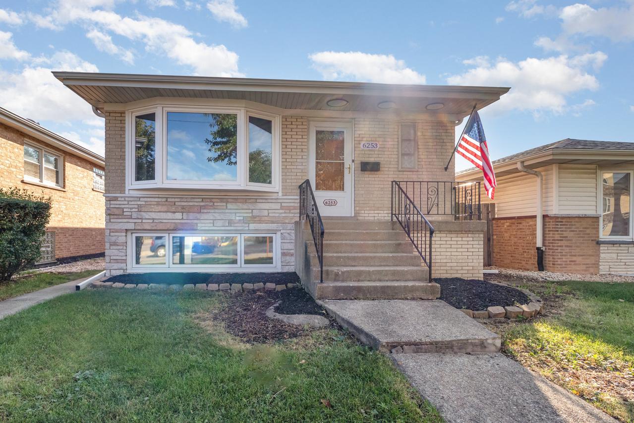 6253 N Harlem Ave., Chicago, IL 60631