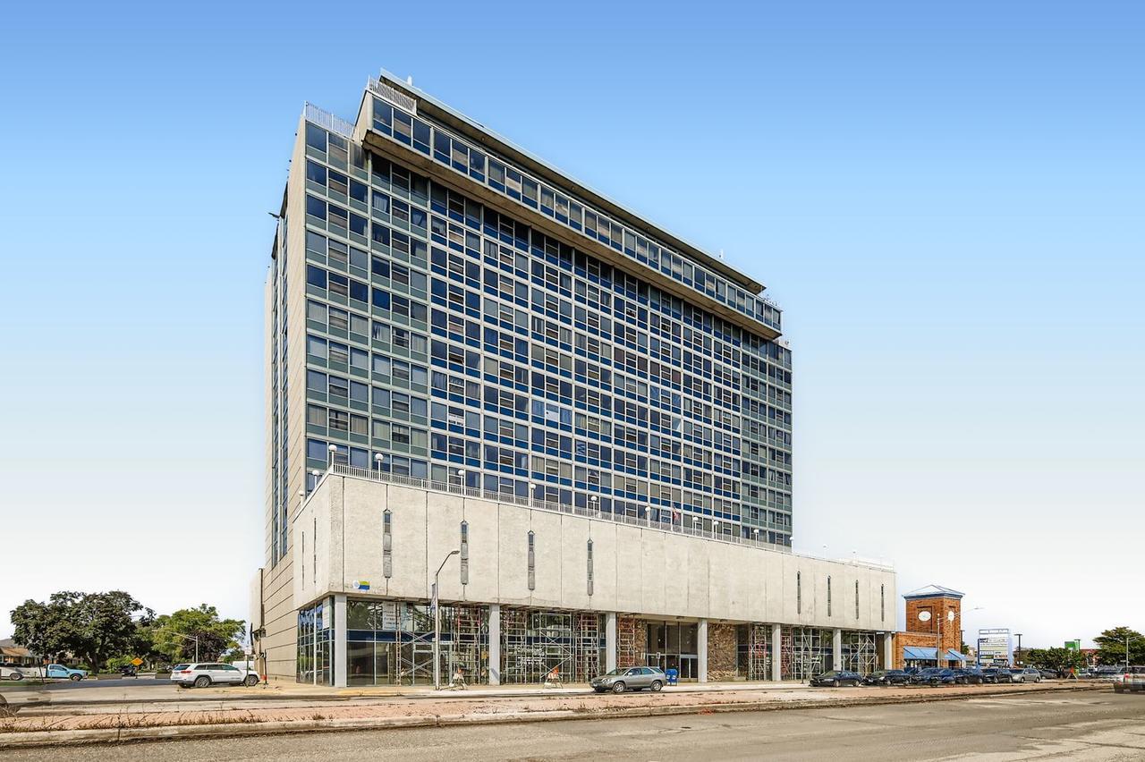 7234 W North Ave. #1602, Elmwood Park, IL 60707