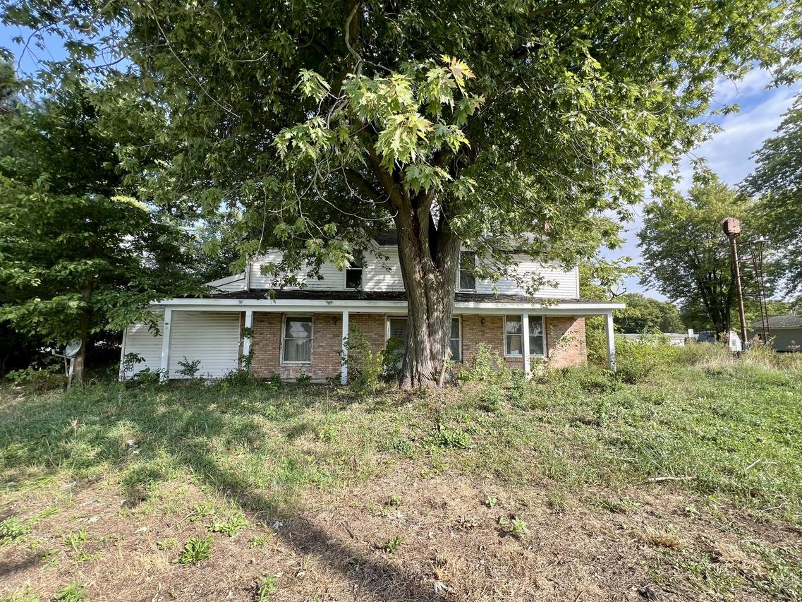 215 W Main St., Sheldon, IL 60966