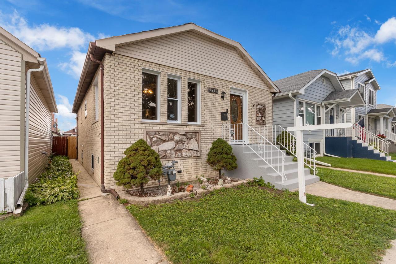 4212 N Ottawa Ave., Norridge, IL 60706