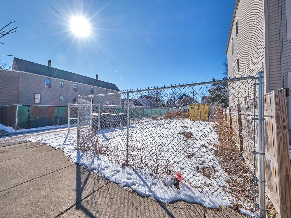 4508 S Wood St., Chicago, IL 60609