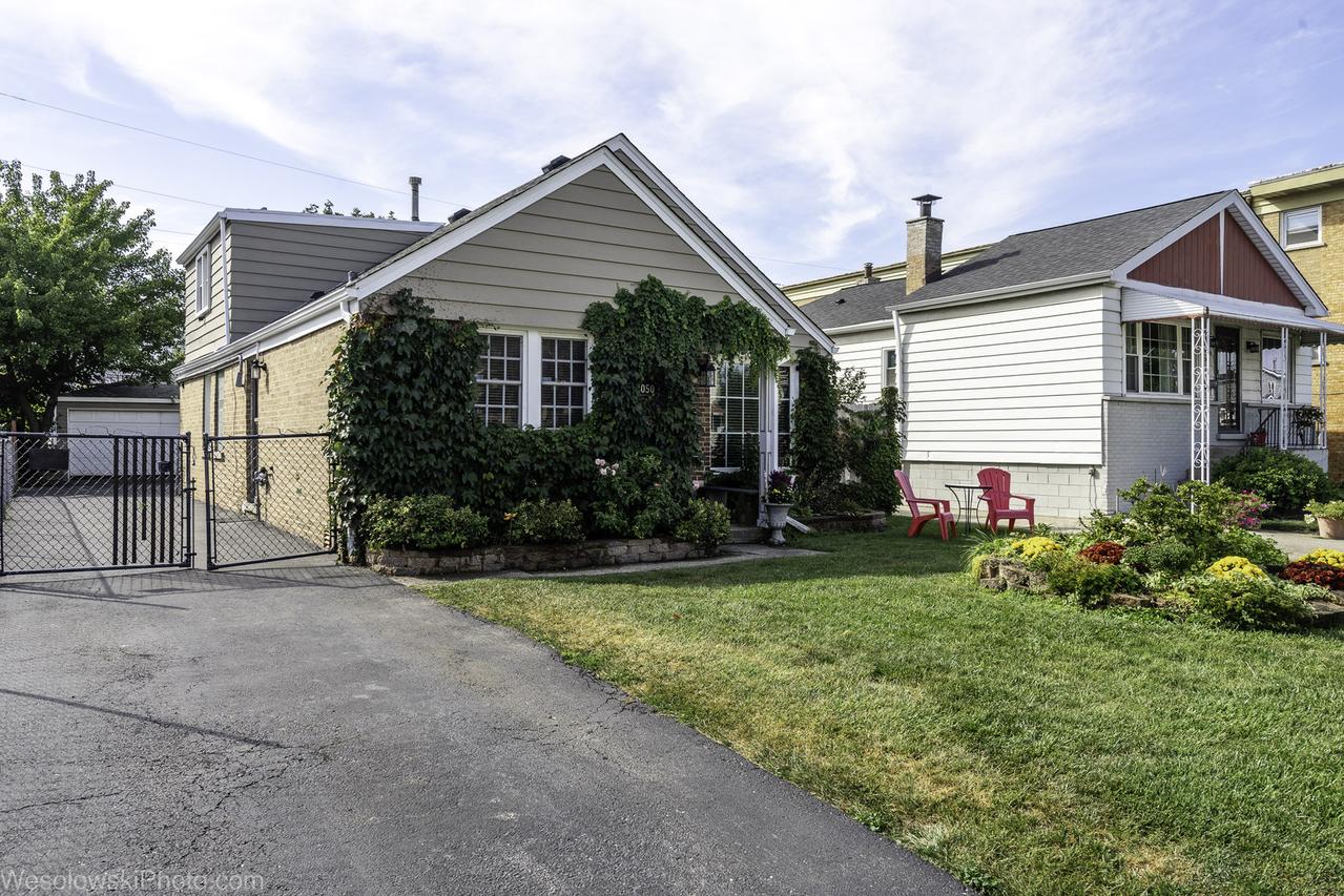 2050 N 19th Ave., Melrose Park, IL 60160