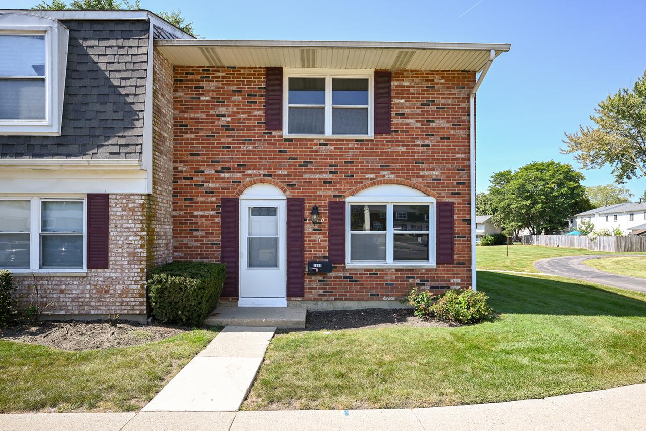 1516 Mckool Ave., Streamwood, IL 60107