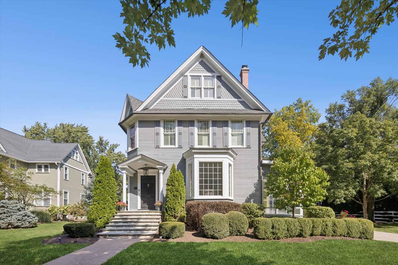 133 E Walnut St., Hinsdale, IL 60521