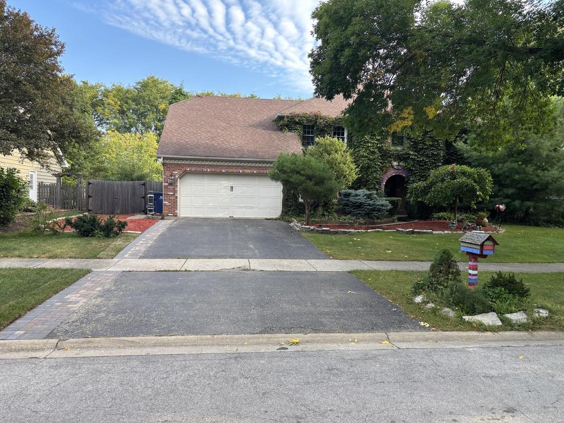 1369 Ginger Ln., Naperville, IL 60565