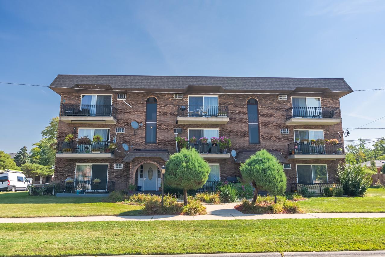 8059 W 84th St. #3N, Justice, IL 60458