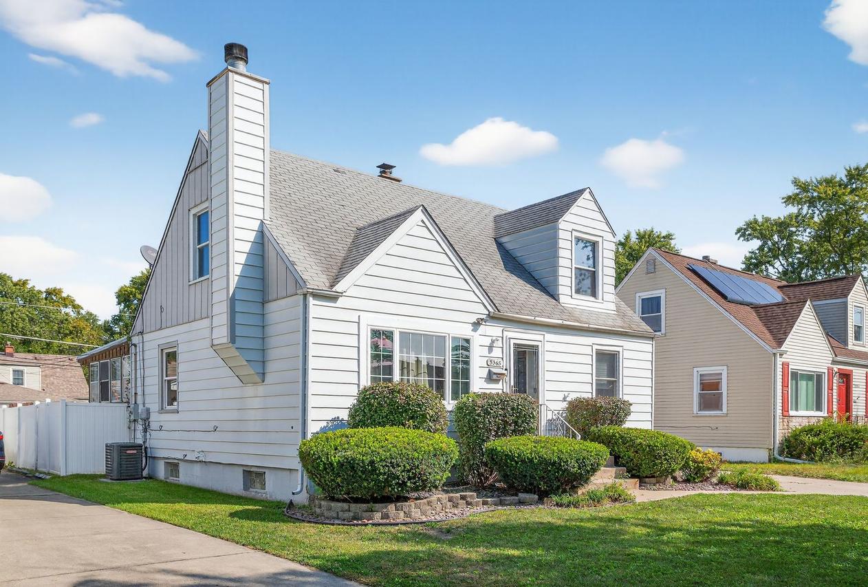 5368 Otto Pl., Oak Lawn, IL 60453