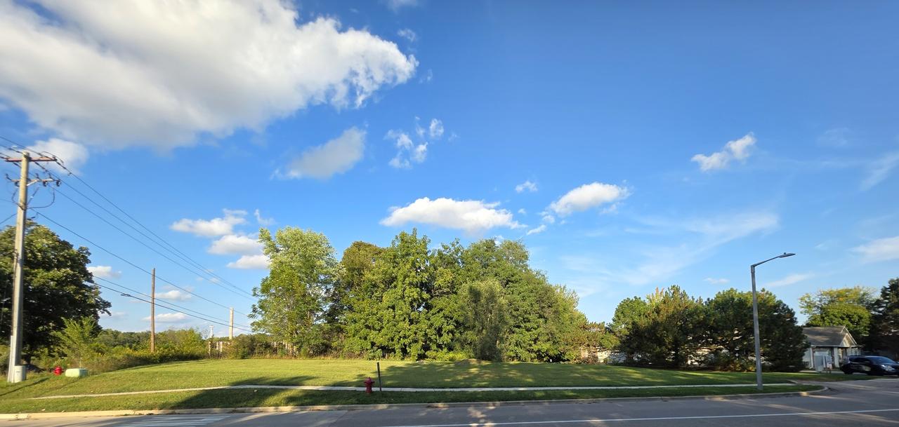 391 Capitol Dr., Sugar Grove, IL 60554