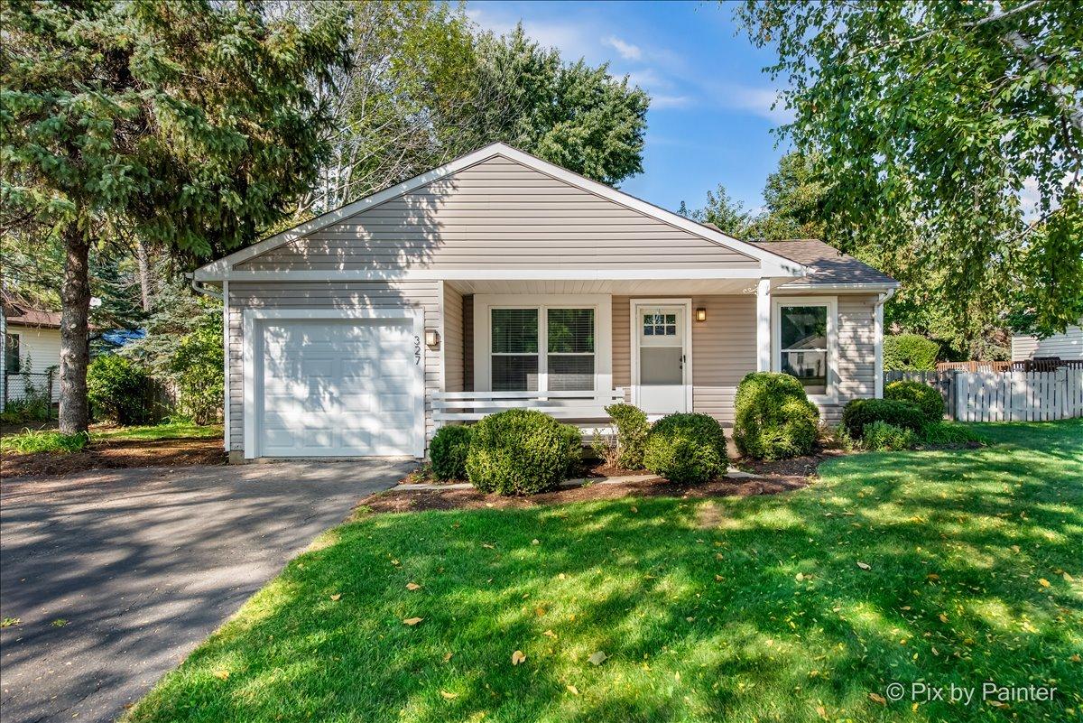 327 Danbury Dr., Naperville, IL 60565