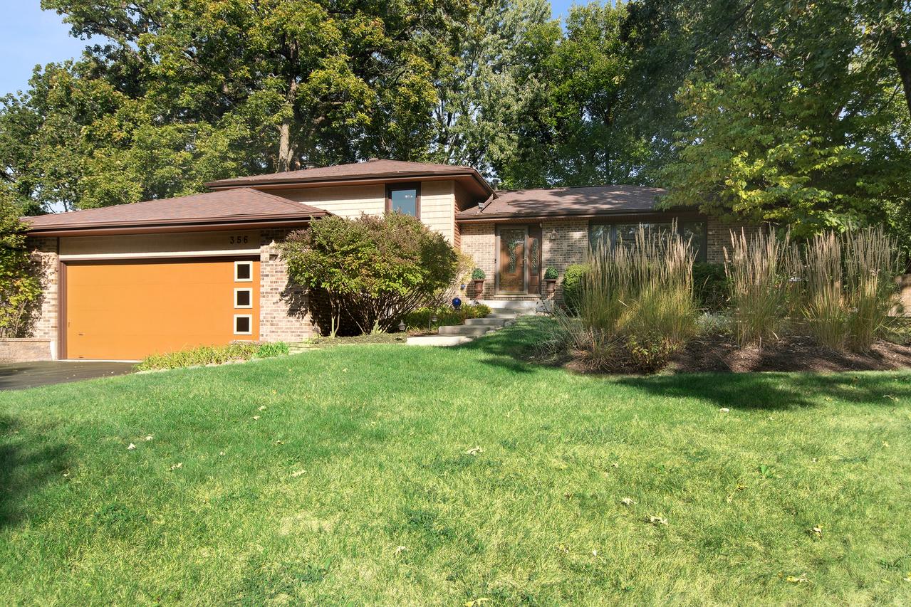 356 Kim Tr., Lake Zurich, IL 60047