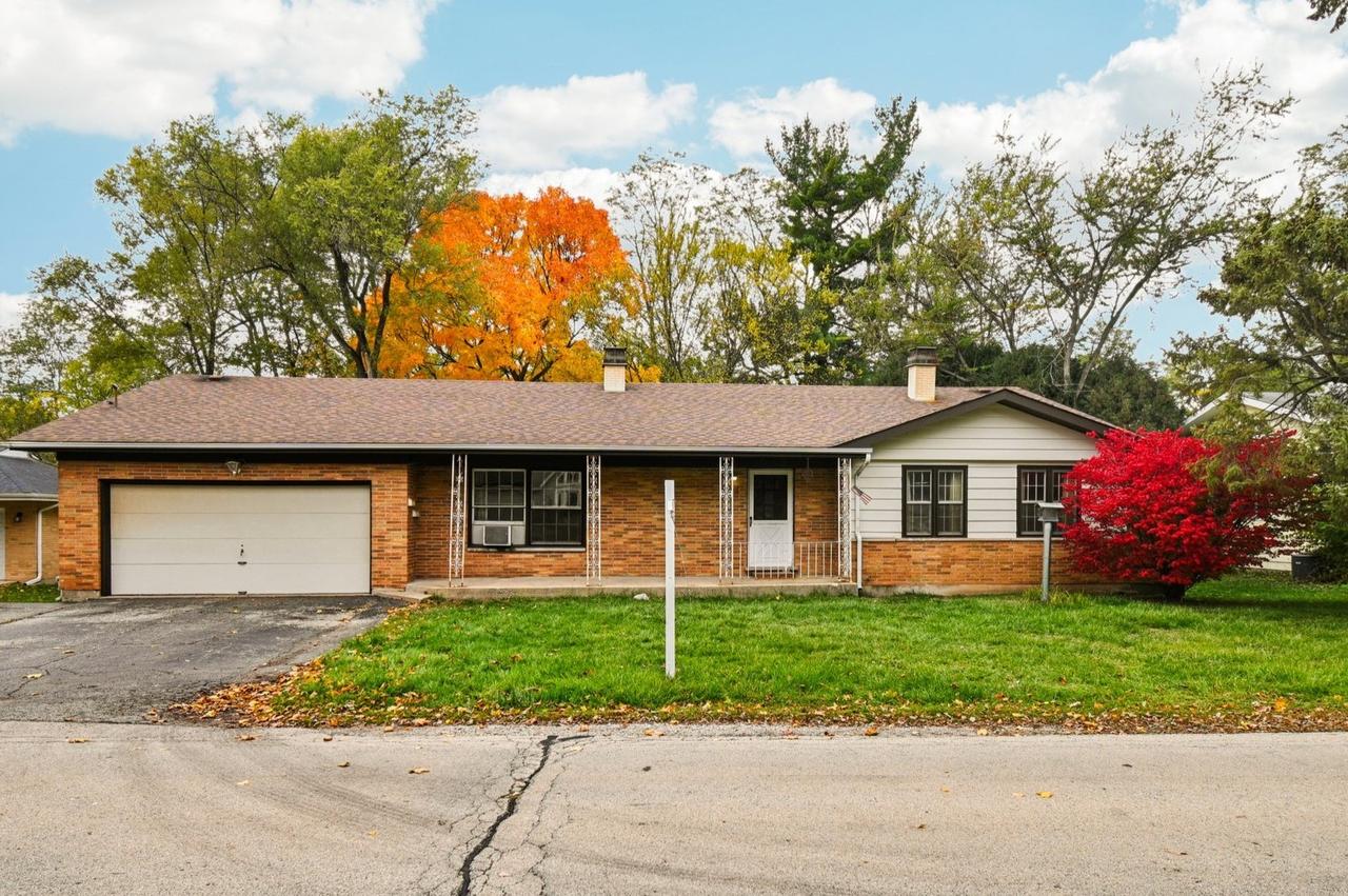 100 Pine Ct., Crystal Lake, IL 60014