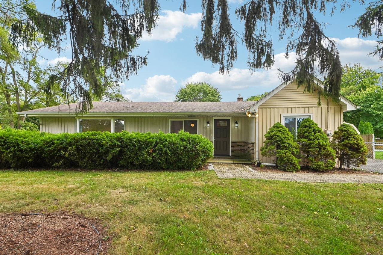 39161 N Holdridge Ave., Beach Park, IL 60099