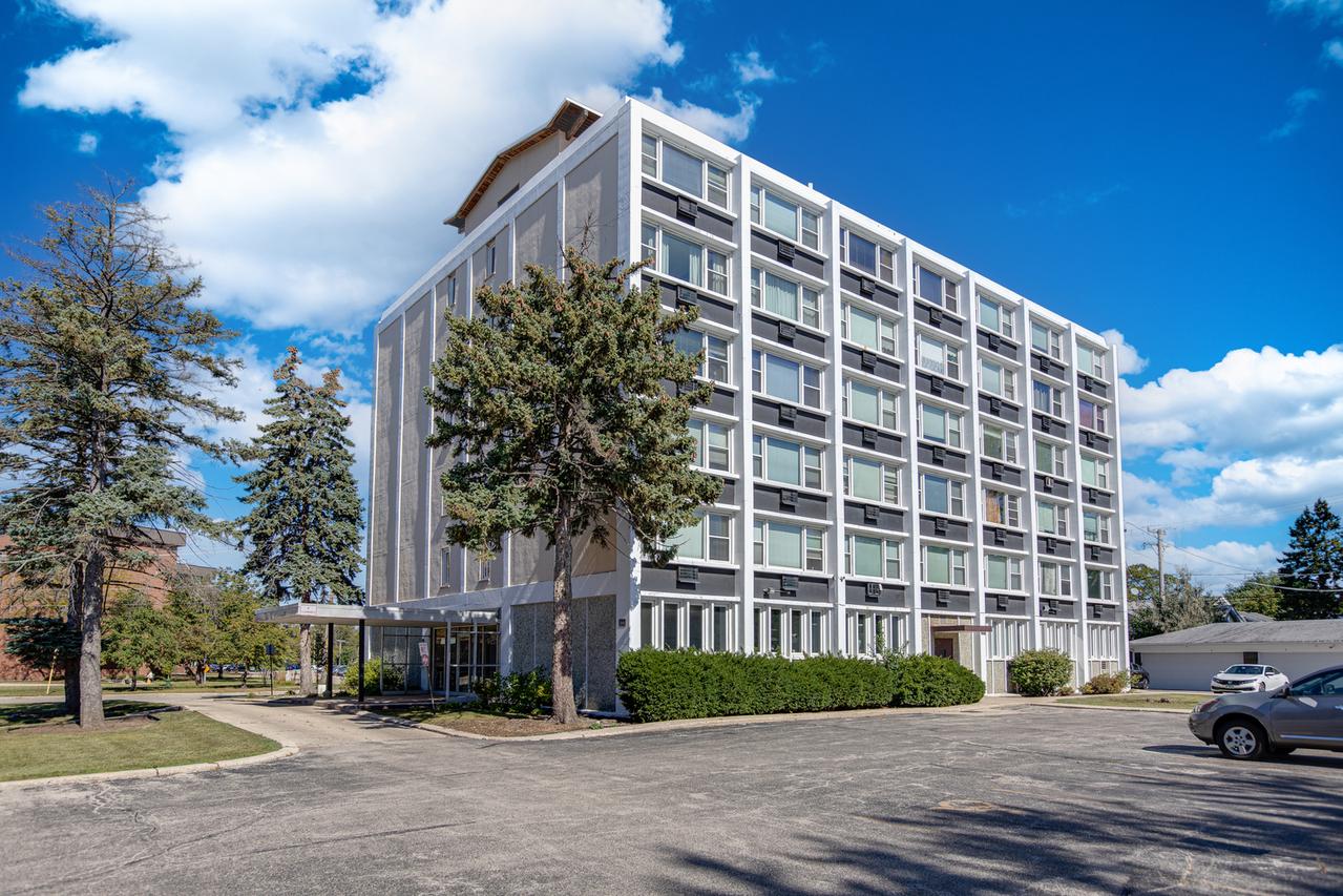 5975 N Odell Ave. #4G, Chicago, IL 60631