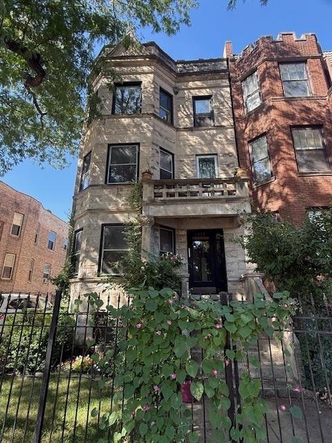 1922 N Humboldt Blvd., Chicago, IL 60647