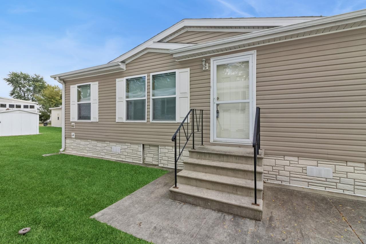 241 Fox Ln., Belvidere, IL 61008