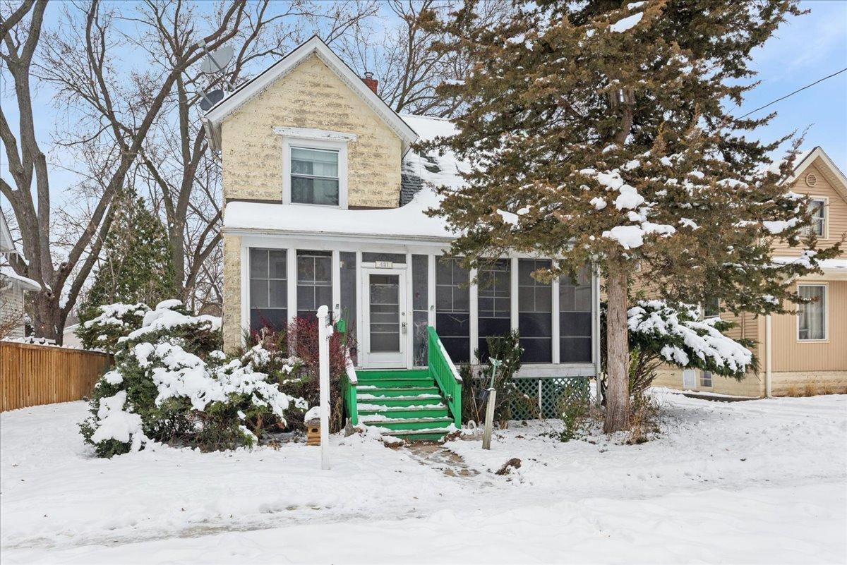 431 E Liberty Dr., Wheaton, IL 60187