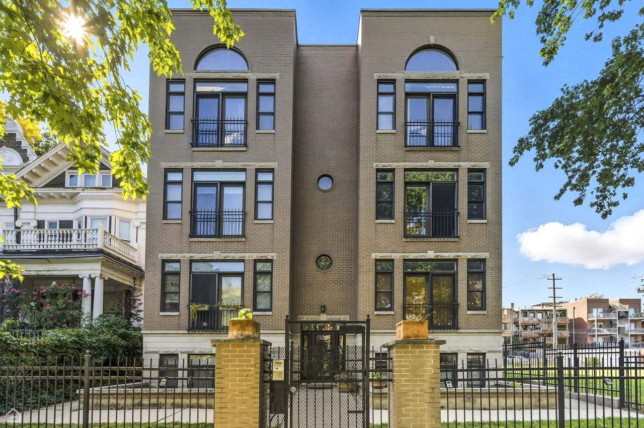 4606 N Malden St. #GS, Chicago, IL 60640