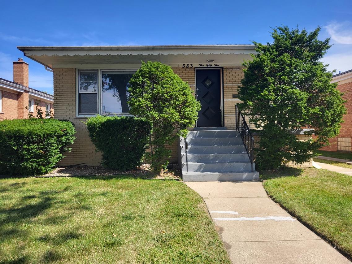 383 Calhoun Ave., Calumet City, IL 60409
