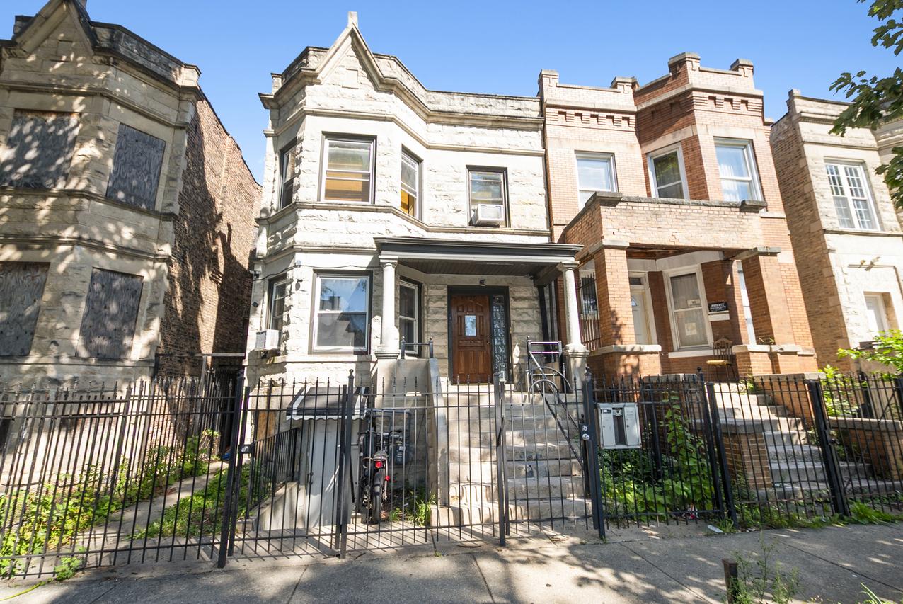 4220 W Monroe St., Chicago, IL 60624