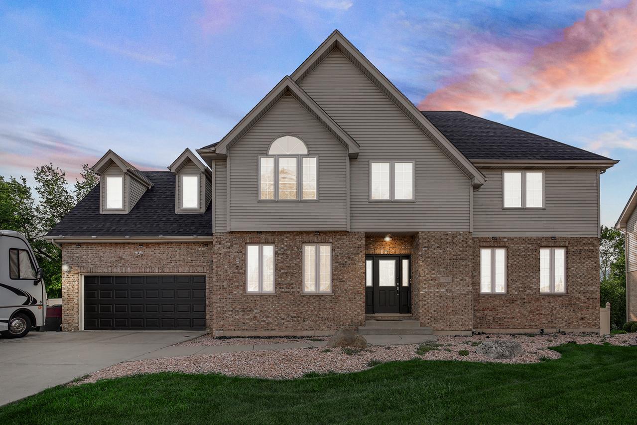 17504 Danielle Ct., Hazel Crest, IL 60429