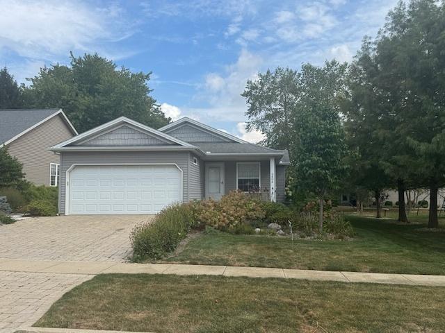 2404 Treeline Dr., Bloomington, IL 61704