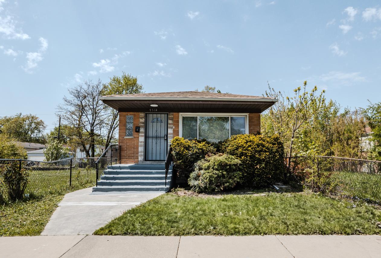 9314 S Perry Ave., Chicago, IL 60620