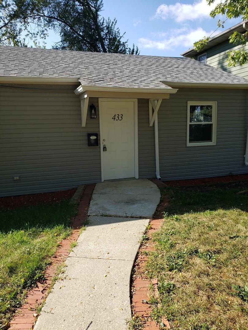 433 E High St., Mundelein, IL 60060