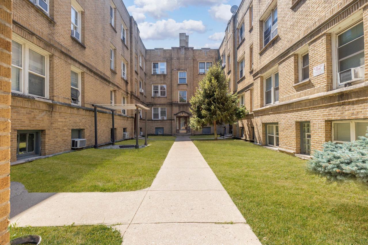 1703 W Wallen Ave. #3C, Chicago, IL 60626
