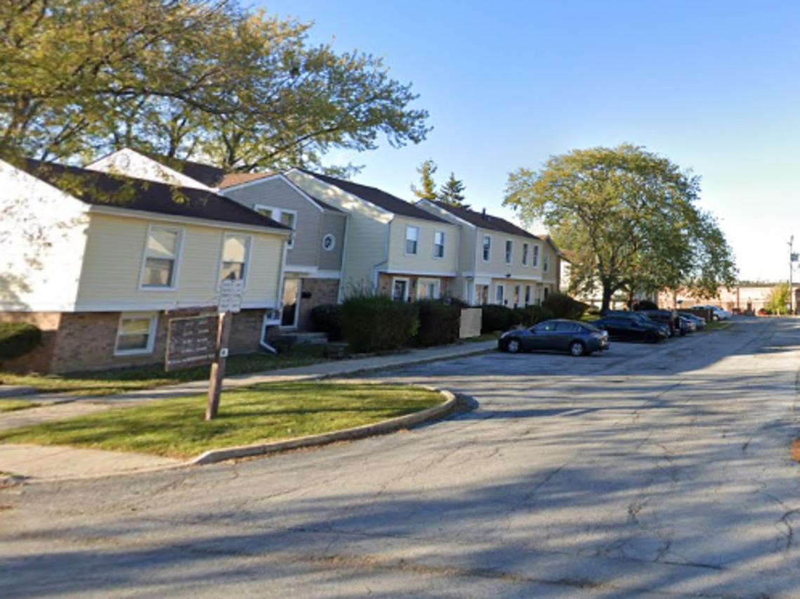 1135 Williamsburg Rd., Country Club Hills, IL 60478