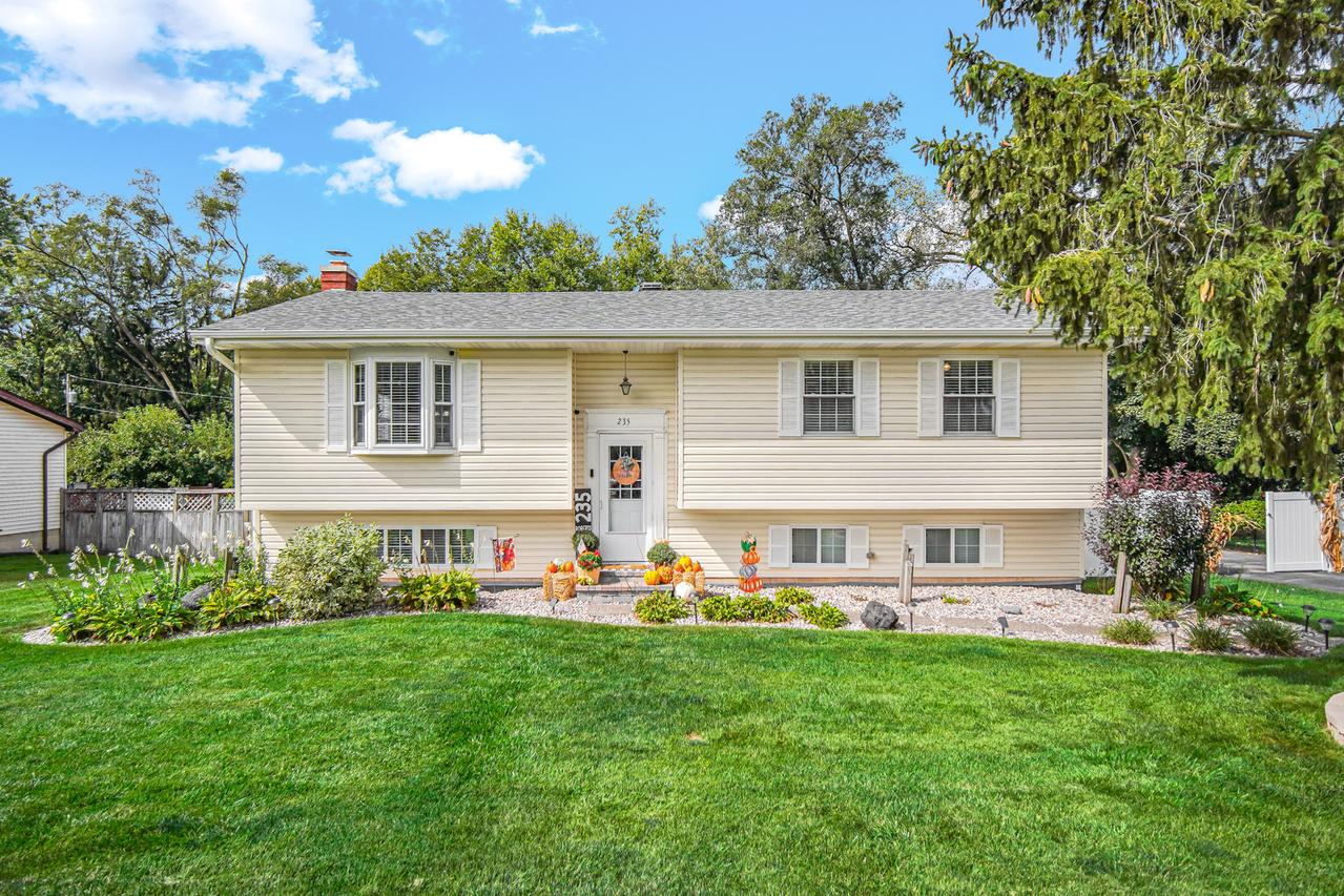 235 Roberts Rd., New Lenox, IL 60451