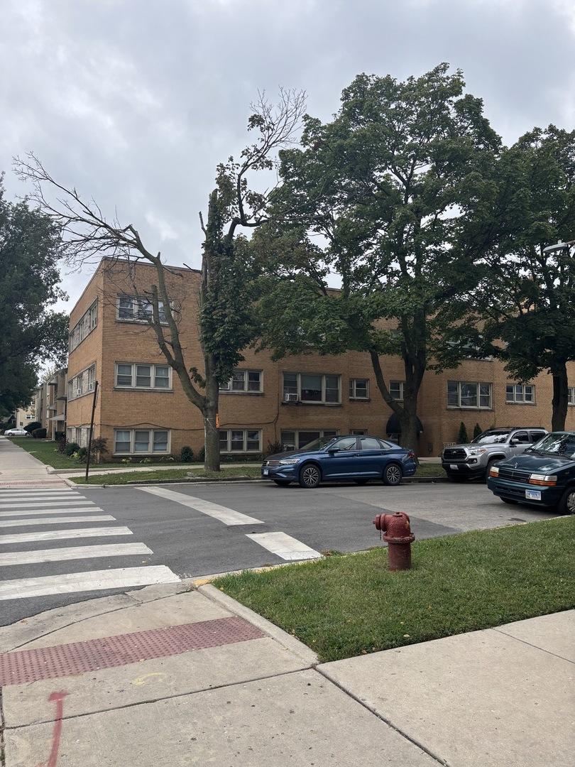 5601 W Byron St. #A, Chicago, IL 60634