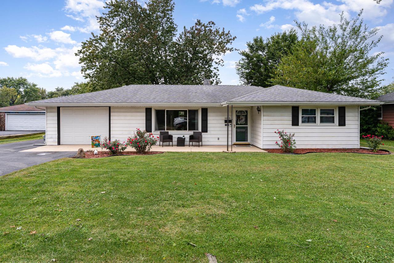 1125 Magnolia Dr., Joliet, IL 60435