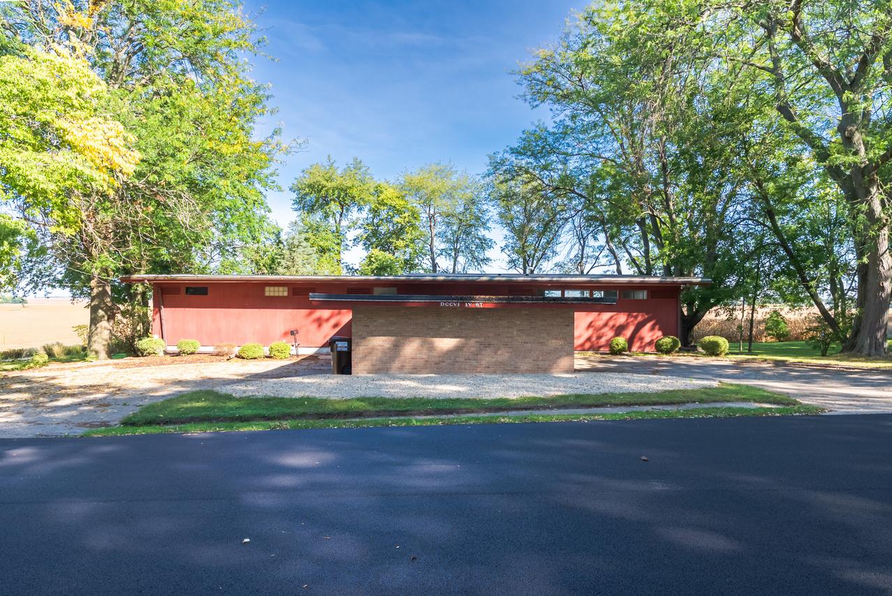 706 N 4th St., Ashton, IL 61006