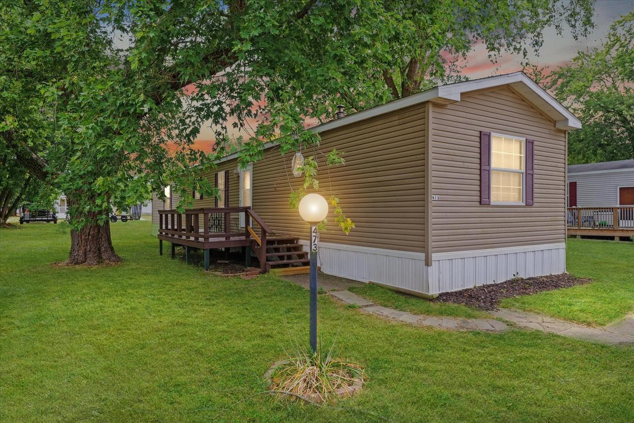 473 Macon St., Mahomet, IL 61853