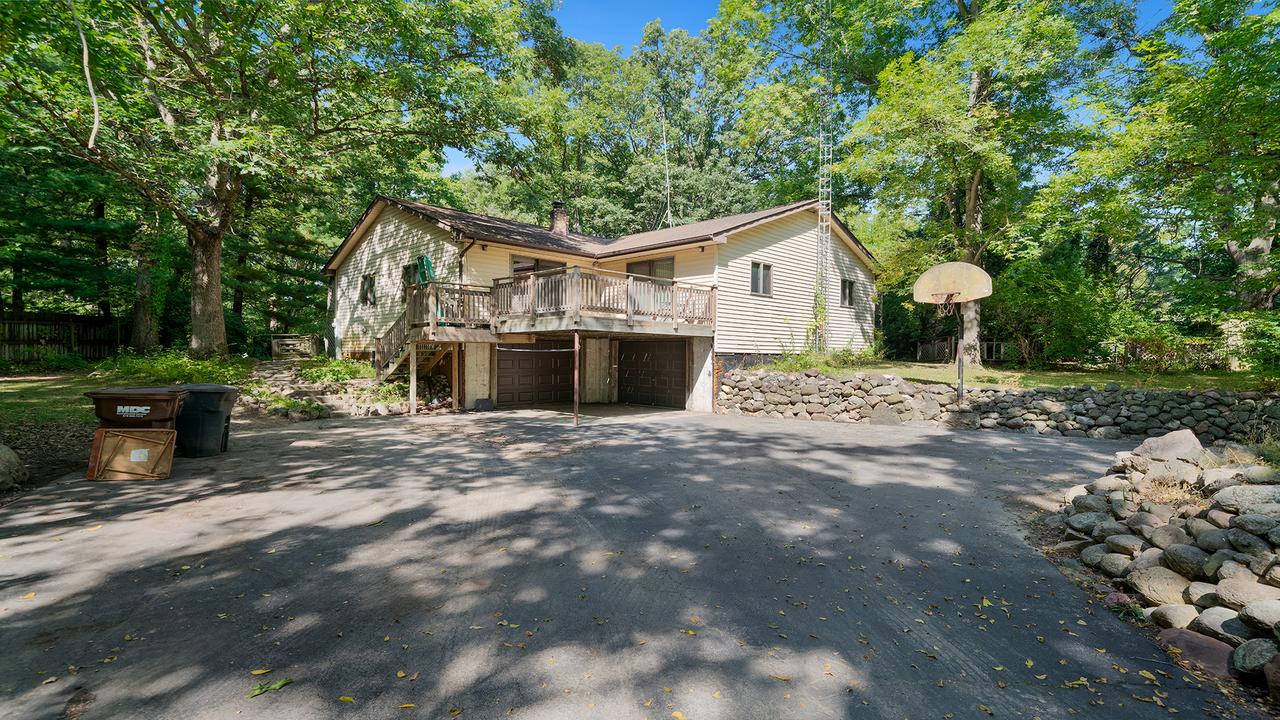 5134 Walnut Grove Dr., Poplar Grove, IL 61065