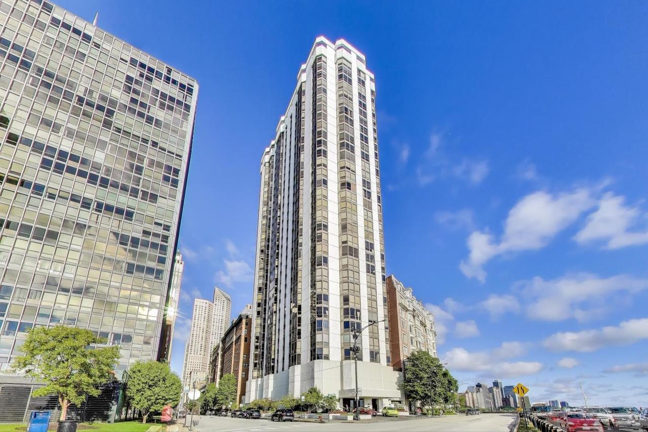 990 N Lake Shore Dr. #26D, Chicago, IL 60611
