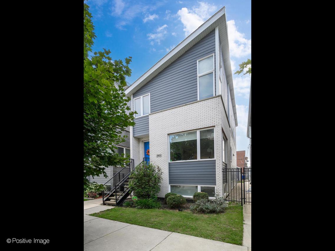 2903 S Hillock Ave., Chicago, IL 60608
