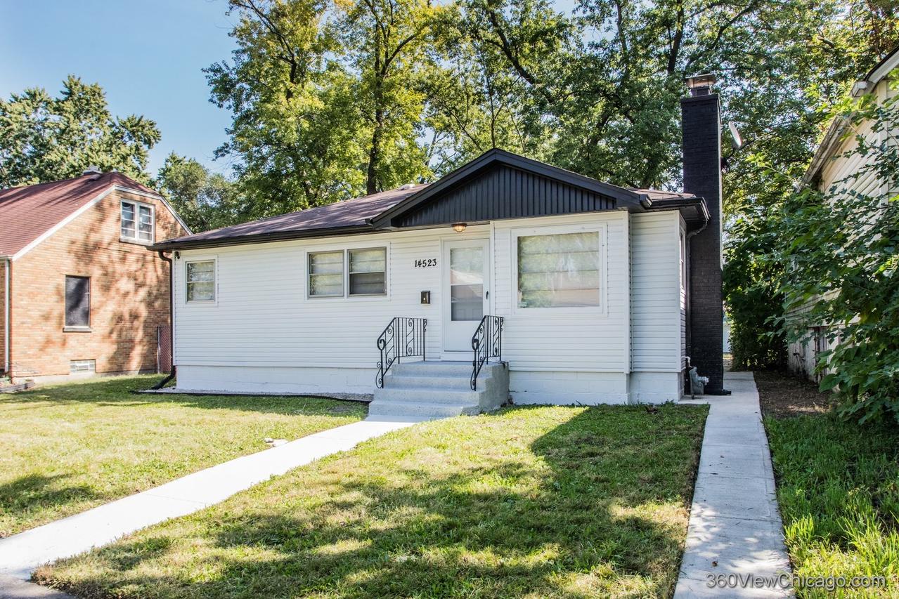14523 Lexington Ave., Harvey, IL 60426