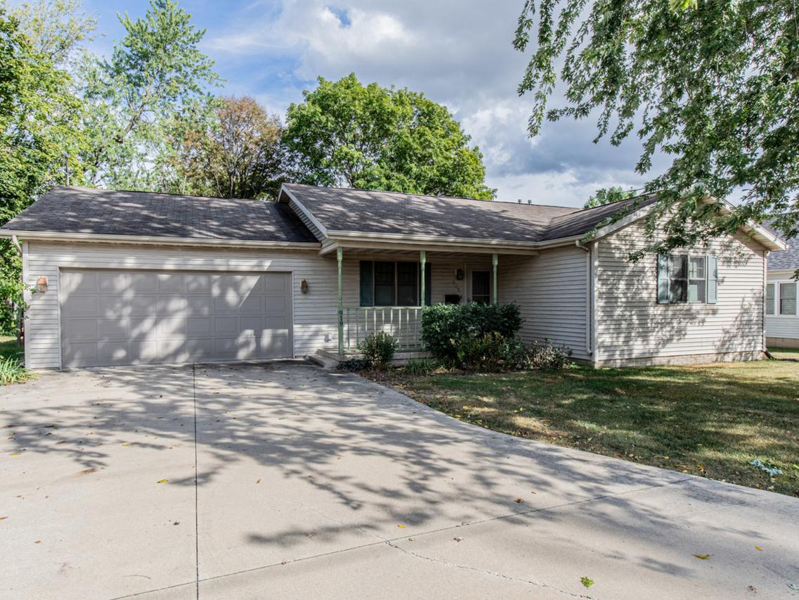 919 N Euclid Ave., Princeton, IL 61356