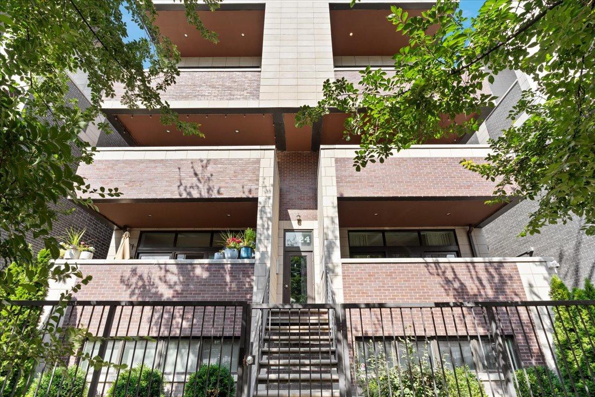 1224 W Ohio St. #3W, Chicago, IL 60642