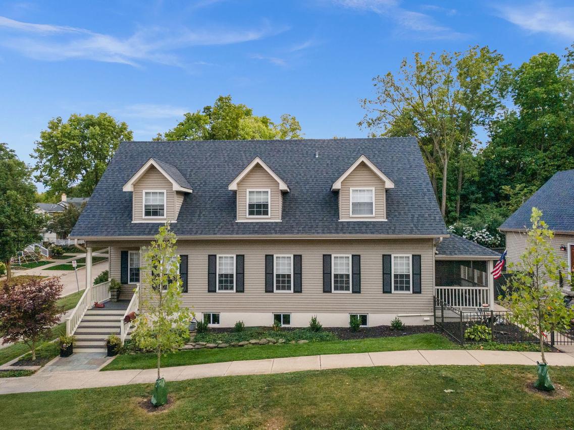 301 S 4th St., St. Charles, IL 60174