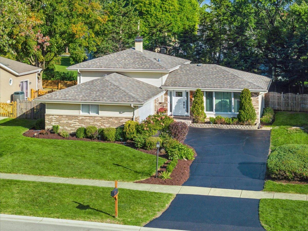 564 E Princeton St., Palatine, IL 60074