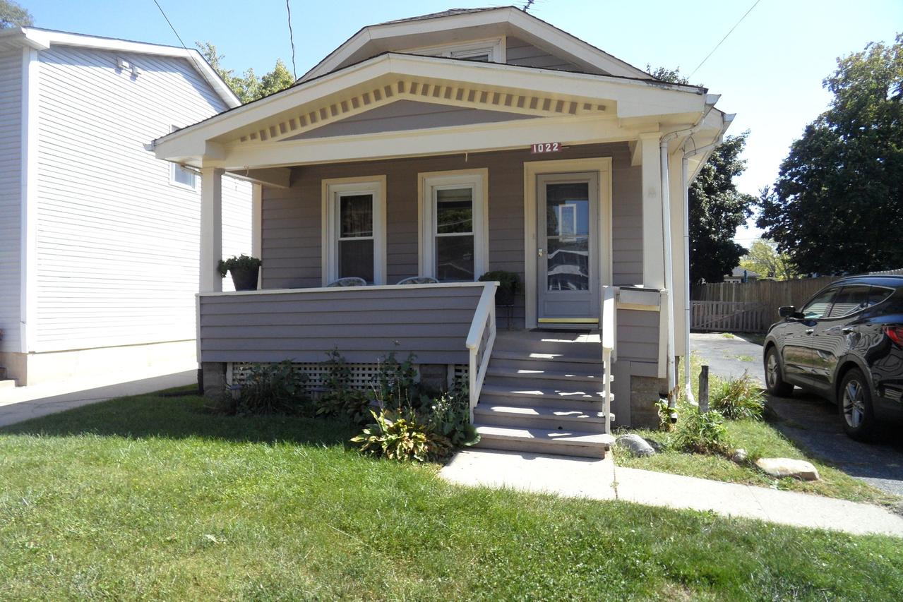 1022 Sard Ave., Aurora, IL 60506