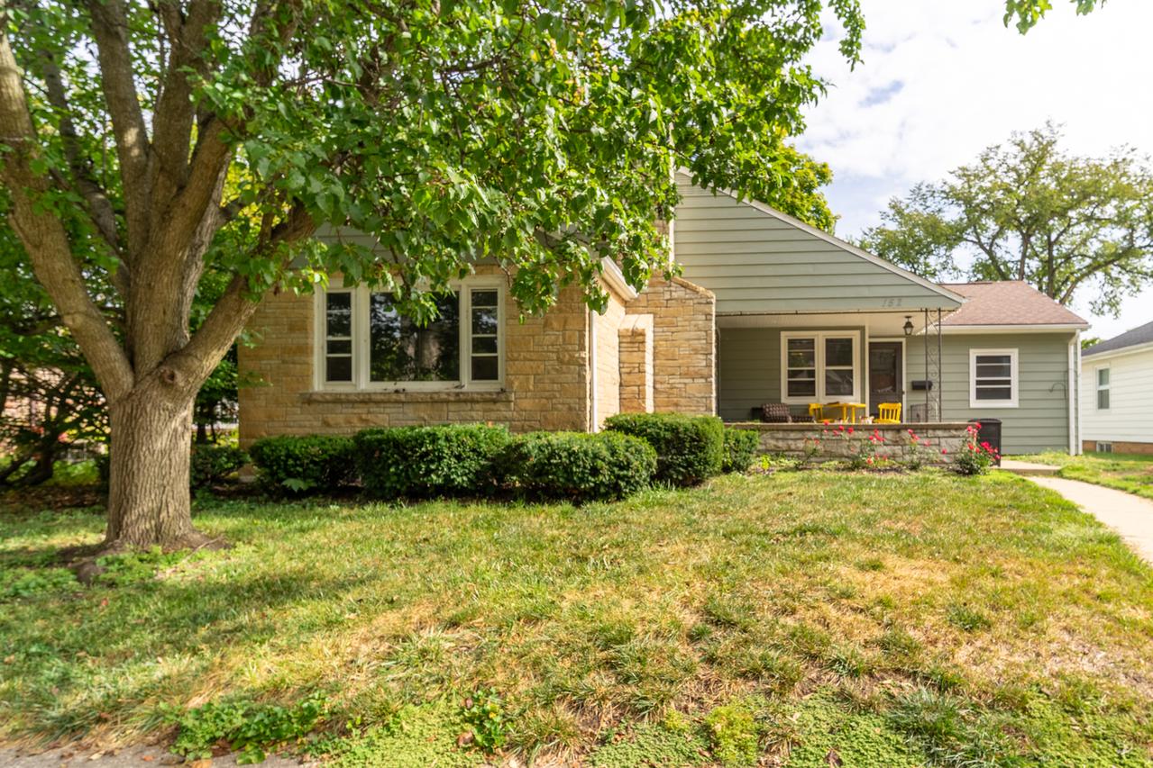 152 Riverview Dr., Ottawa, IL 61350