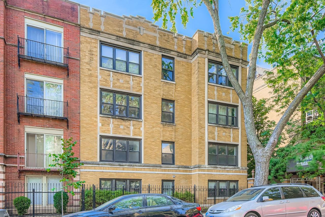 4936 N Winthrop Ave. #1E, Chicago, IL 60640