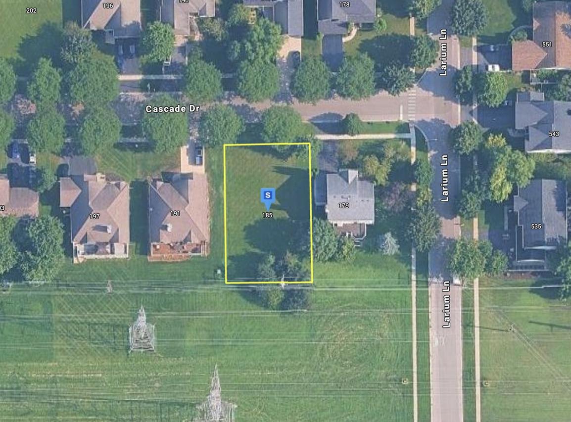 185 Cascade Dr., Crystal Lake, IL 60012