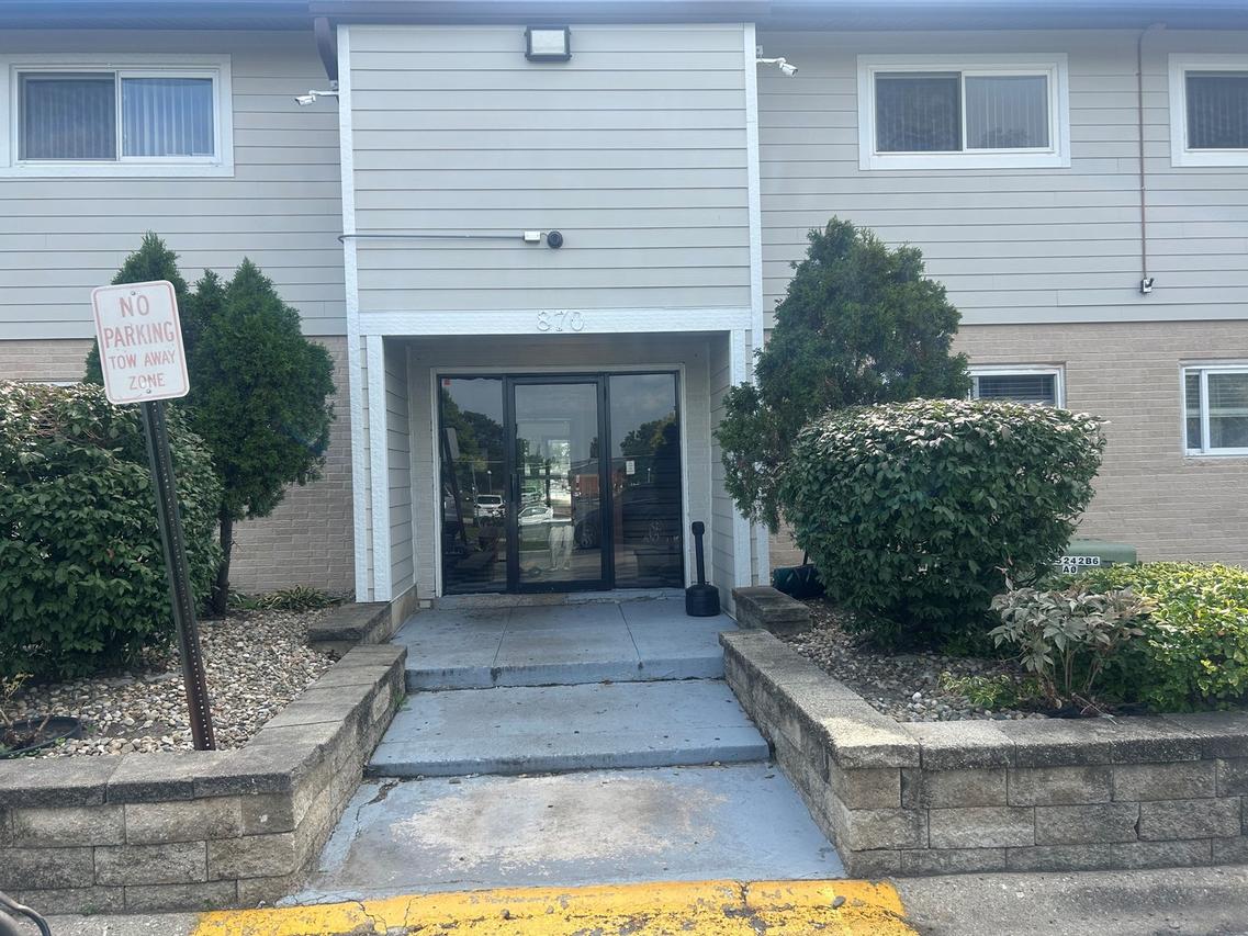 880 E Old Willow Rd. #171, Prospect Heights, IL 60070