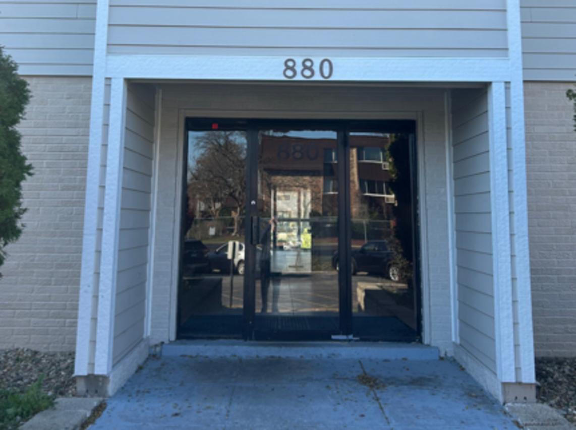 880 E Old Willow Rd. #171, Prospect Heights, IL 60070