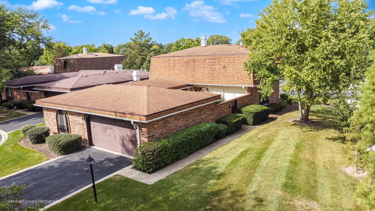 2510 Salceda Dr., Northbrook, IL 60062